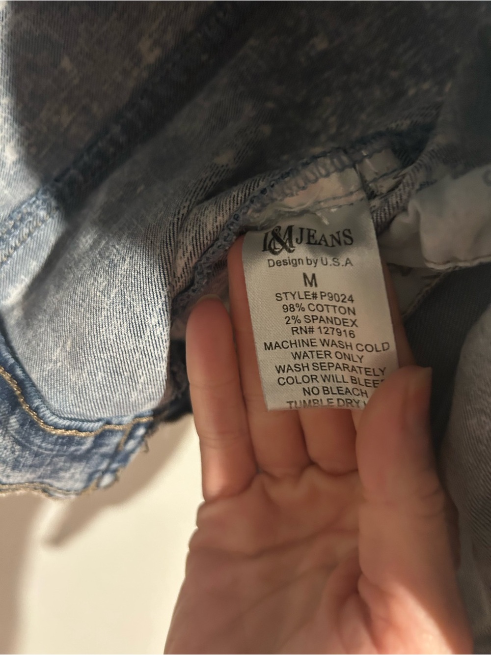 Acid Wash Denim Sleeveless Cropped Vest - Picture 4 of 4